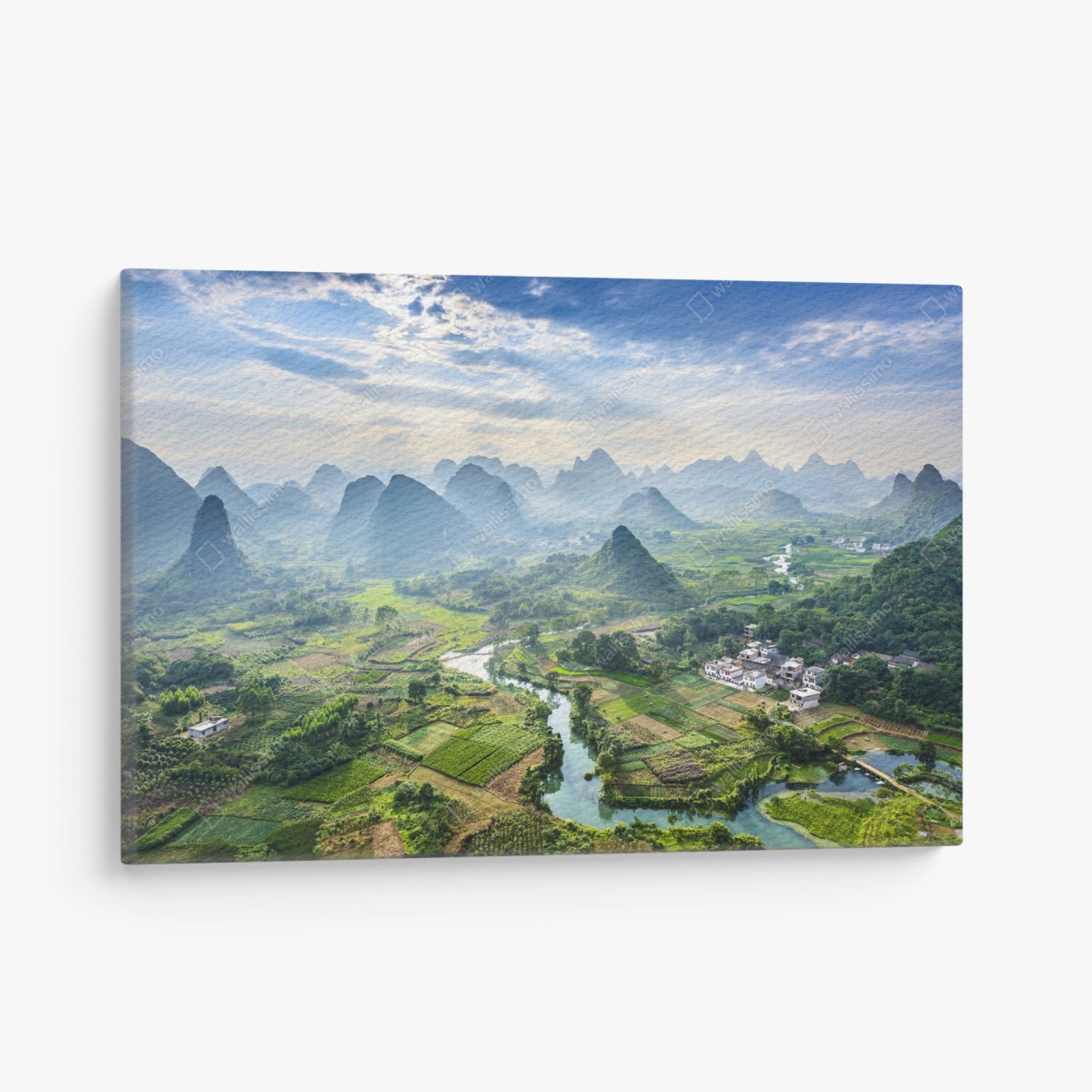 Quadro su tela panorama di risaie e montagne carsiche all'alba • Wallissimo®