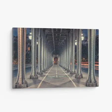 Quadro su tela corridoio simmetrico di colonne metalliche • Wallissimo®