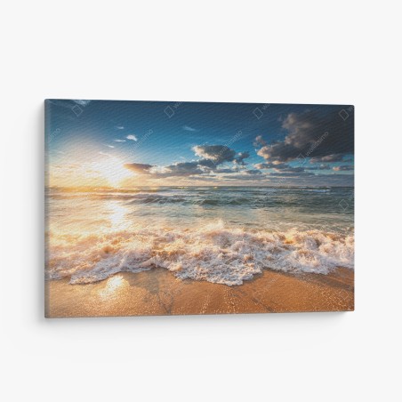 Quadro su tela alba sul mare: onde dorate e cielo spettacolare • Wallissimo®