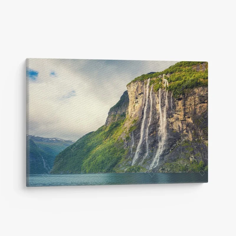 Quadro su tela cascate maestose sul fiordo