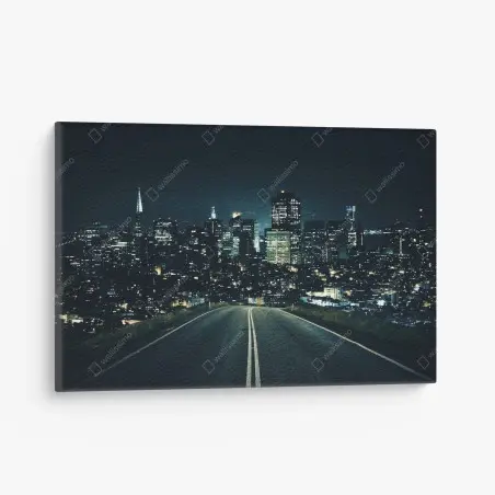 Quadro su tela strada verso la città moderna illuminata • Wallissimo®
