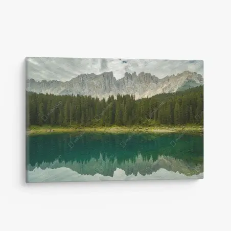 Quadro su tela riflessi delle Dolomiti sul Lago di Carezza • Wallissimo®