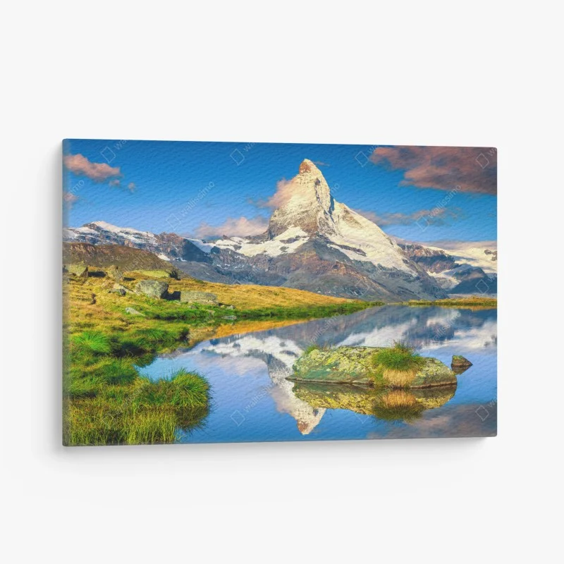 Quadro su tela riflessi del Cervino sul lago alpino