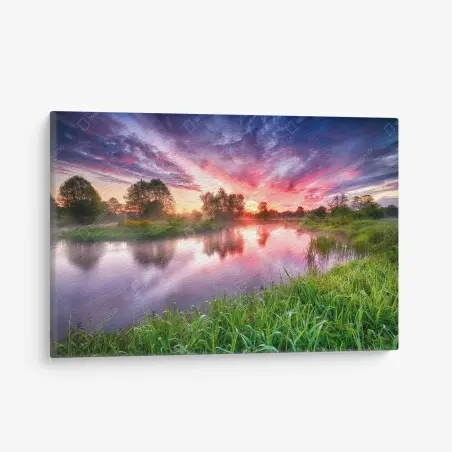 Quadro su tela alba estiva sulle sponde del fiume • Wallissimo®