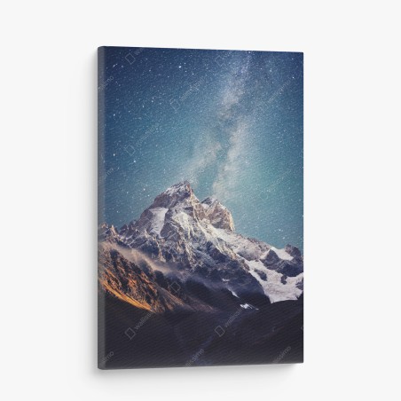 Quadro su tela montagna Ushba sotto il cielo stellato • Wallissimo®