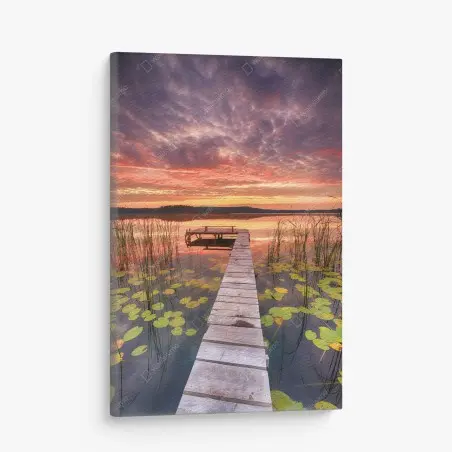 Quadro su tela alba estiva sul lago con molo di legno • Wallissimo®