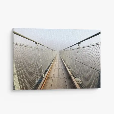 Quadro su tela passerella sospesa nella nebbia • Wallissimo®