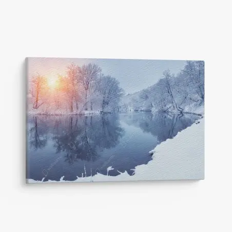Quadro su tela tramonto invernale sul fiume ghiacciato • Wallissimo®