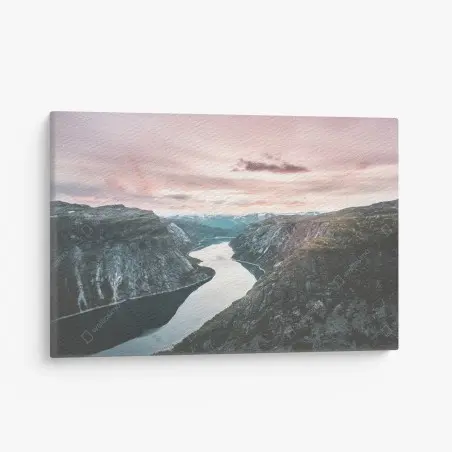 Quadro su tela fiordo al tramonto: panorama in toni pastello • Wallissimo®