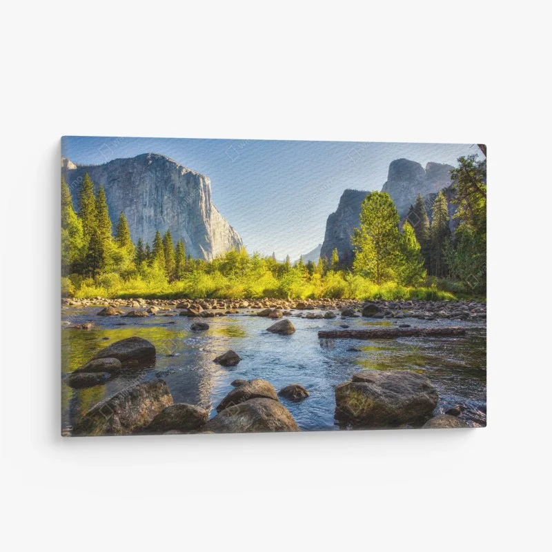 Quadro su tela valle montana al tramonto con fiume e rocce