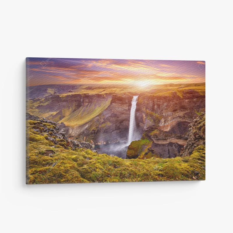 Quadro su tela tramonto su Haifoss, cascata maestosa dell'Islanda