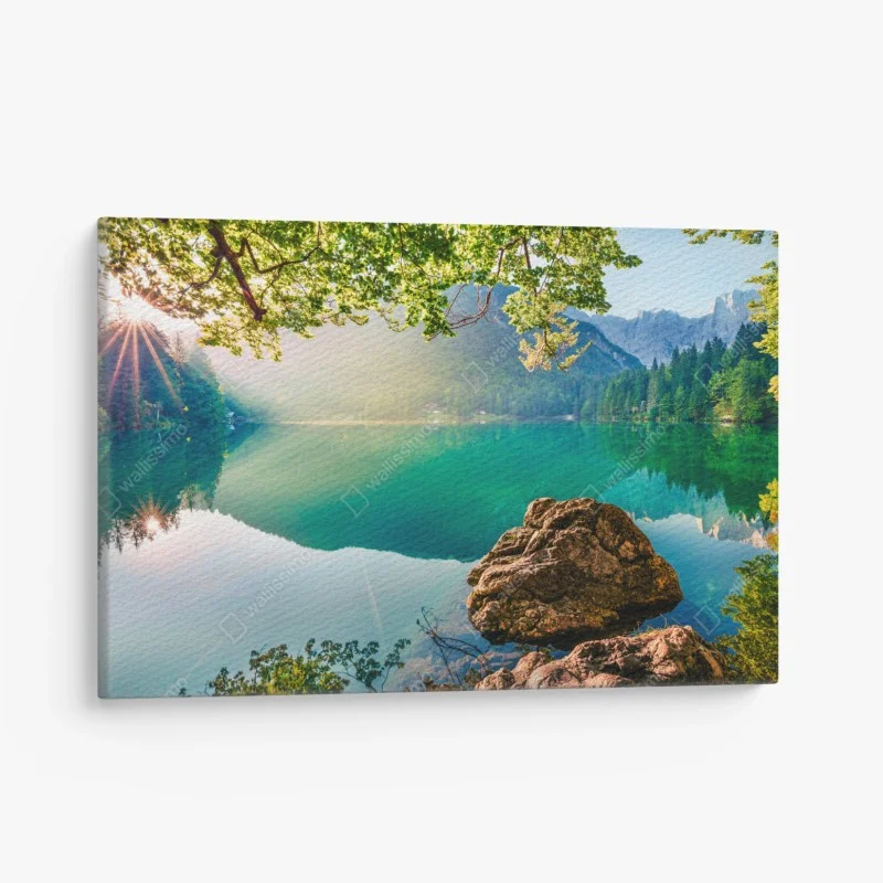 Quadro su tela serenità mattutina sul Lago di Fusine tra le Alpi Giulie