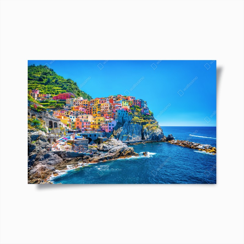 Poster Manarola: villaggio colorato a picco sul mare