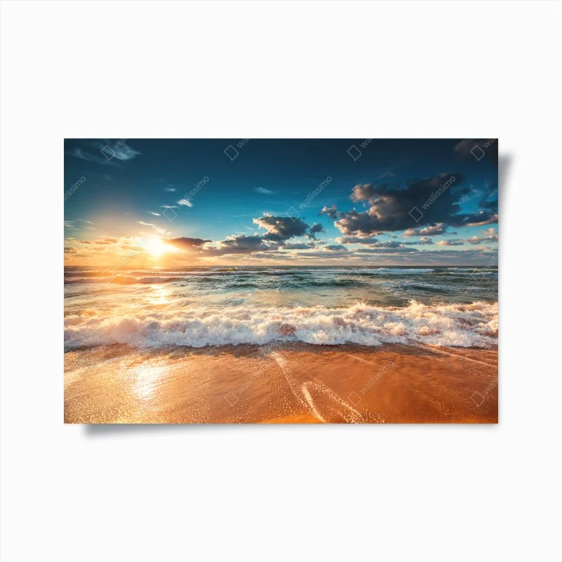Poster alba dorata sul mare