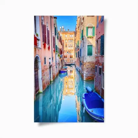 Poster scorcio di Venezia sul canale con barche colorate • Wallissimo®