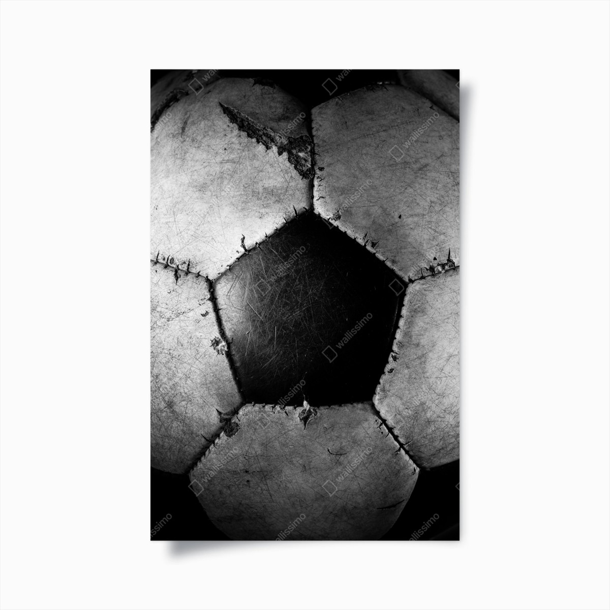 Poster dettaglio vintage di pallone da calcio in bianco e nero • Wallissimo®