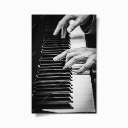 Poster mani sul pianoforte in bianco e nero • Wallissimo®