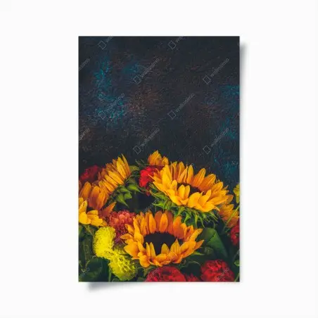 Poster girasoli vivaci su sfondo scuro • Wallissimo®