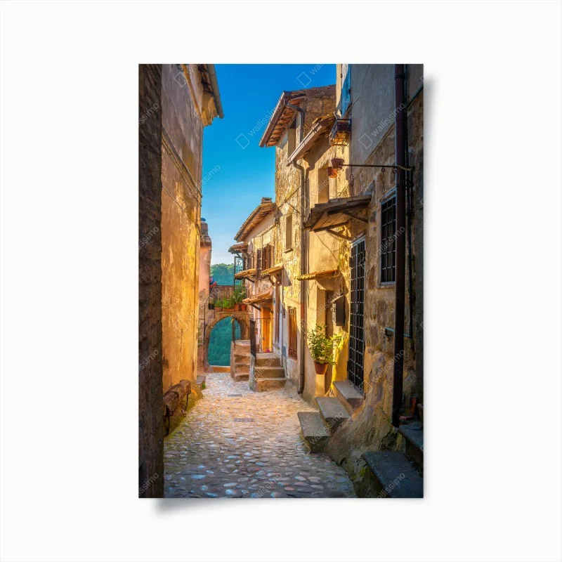 Poster vicoletto medievale in Toscana al tramonto