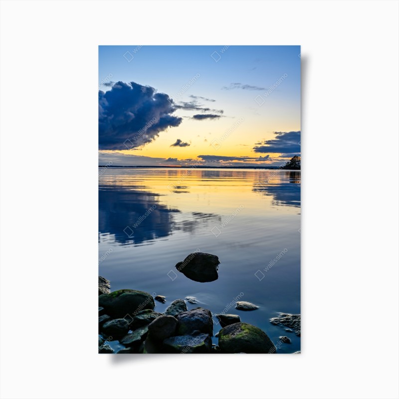 Poster tramonto sul lago con riflessi dorati