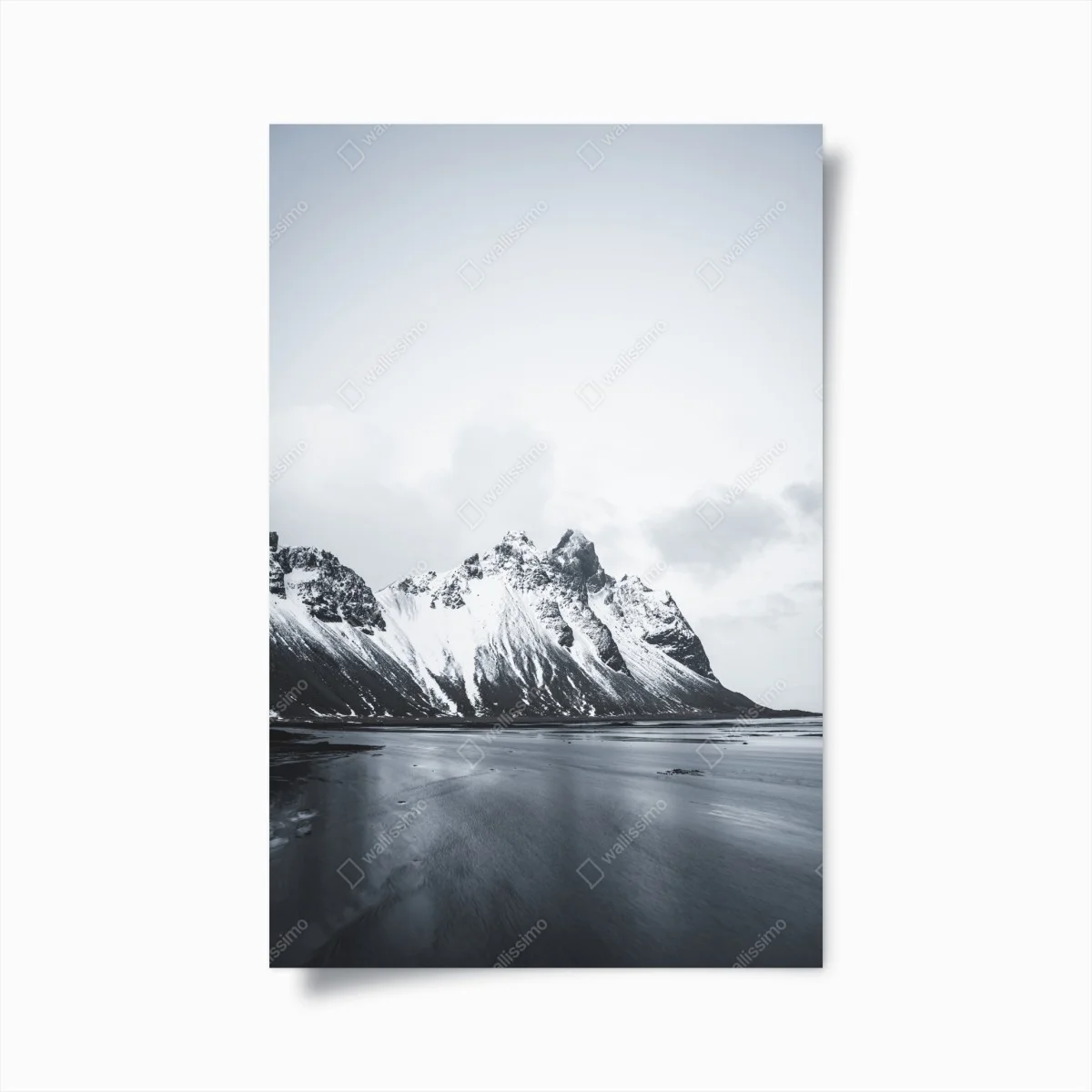 Poster paesaggio montano innevato in bianco e nero • Wallissimo® Poster paesaggio montano innevato in bianco e nero • Wallissimo®