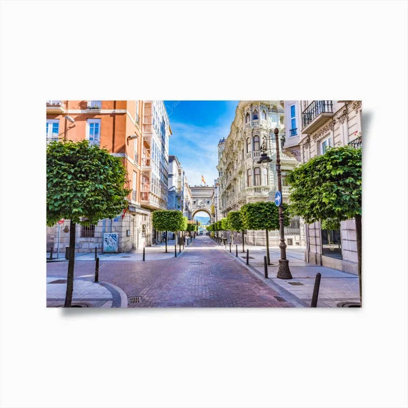 Poster viale storico di Santander sotto il cielo azzurro