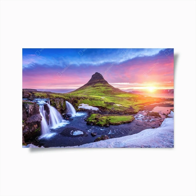 Poster tramonto rosa su Kirkjufell in Islanda