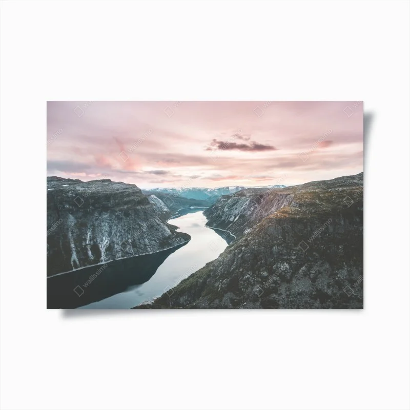 Poster fiordo al tramonto: panorama in toni pastello