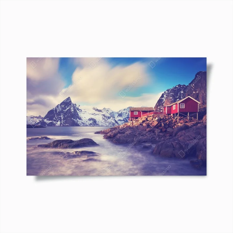 Poster rifugio rosso sul fiordo innevato