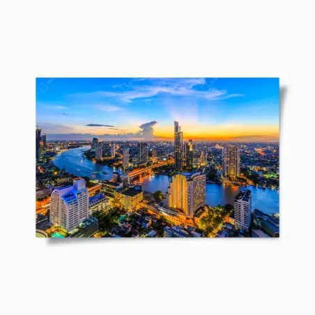 Poster tramonto urbano sul fiume: skyline illuminato • Wallissimo®