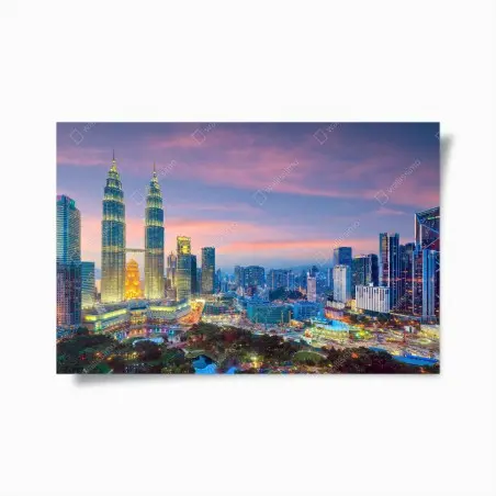 Poster tramonto urbano a Kuala Lumpur: skyline luminoso • Wallissimo®