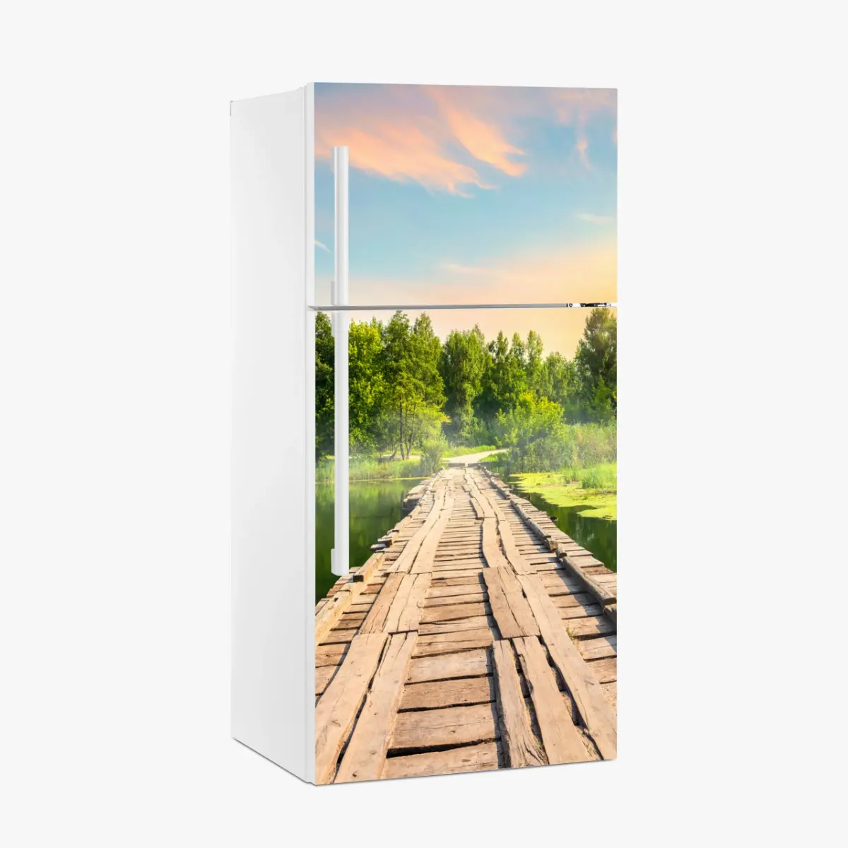 Adesivo per frigorifero ponte di legno sul lago al tramonto • Wallissimo®