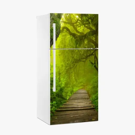 Adesivo per frigorifero sentiero incantato nella foresta verde • Wallissimo®