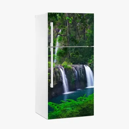 Adesivo per frigorifero oasi verde con cascata e laghetto • Wallissimo®