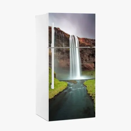 Adesivo per frigorifero cascata serena in Islanda • Wallissimo®