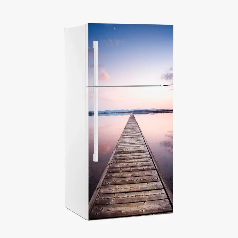 Adesivo per frigorifero pontile al tramonto: vista prospettica sul lago
