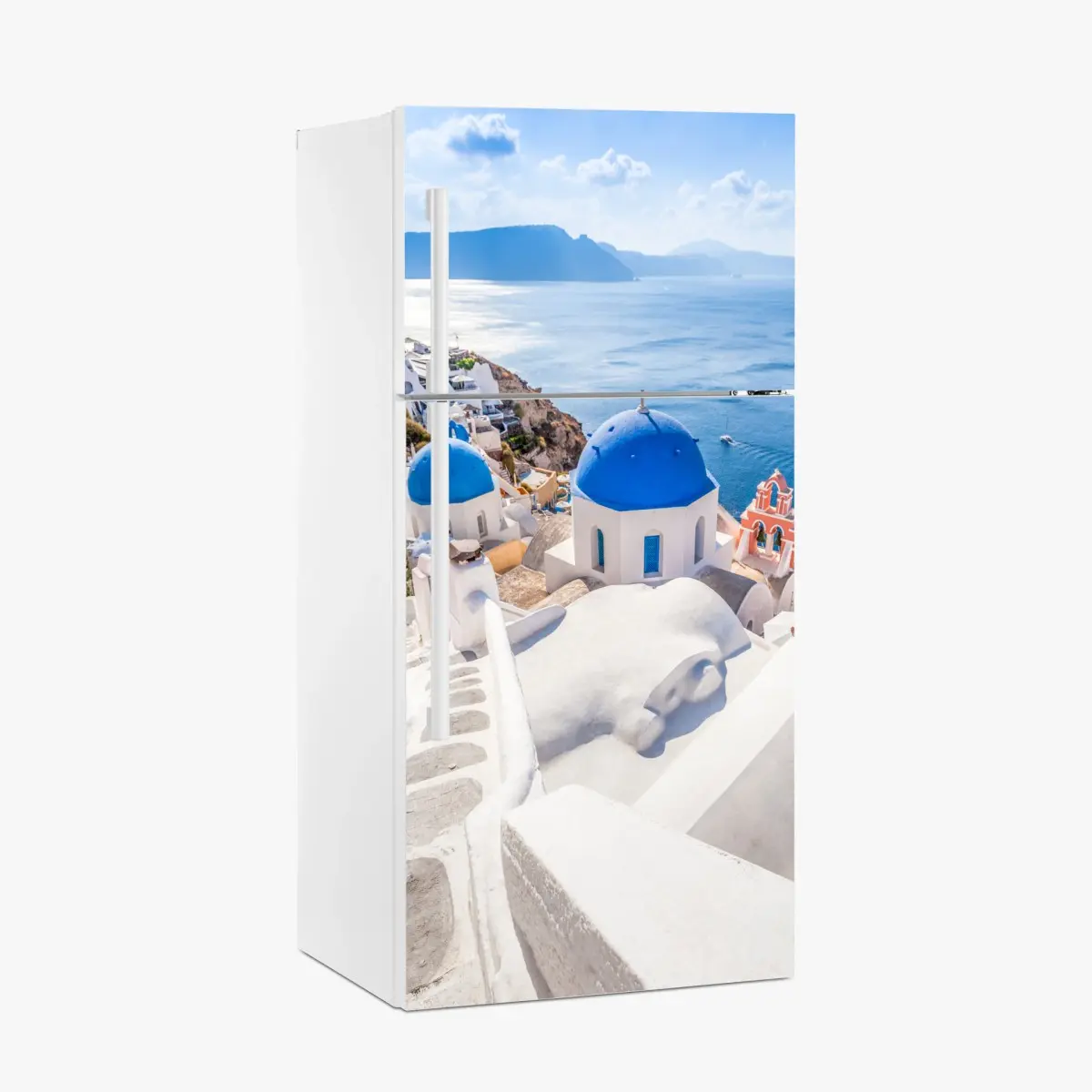 Adesivo per frigorifero panorama marino di Santorini con cupole blu • Wallissimo®