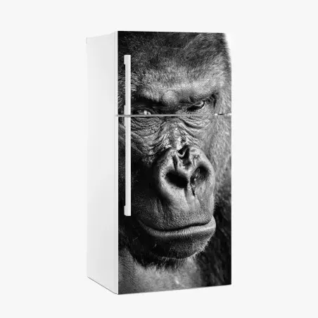 Adesivo per frigorifero ritratto intenso di gorilla in bianco e nero • Wallissimo®