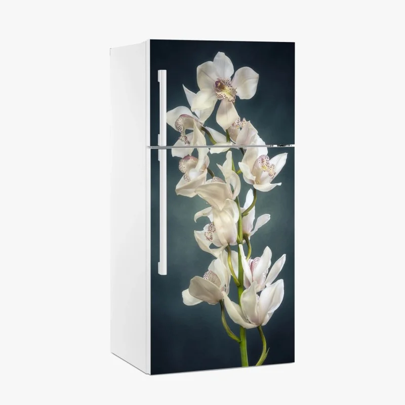 Adesivo per frigorifero ramo di orchidee bianche su sfondo scuro