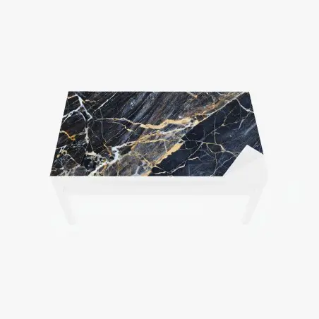 Adesivo per tavolo e scrivania marmo blu scuro con venature dorate e crema • Wallissimo®