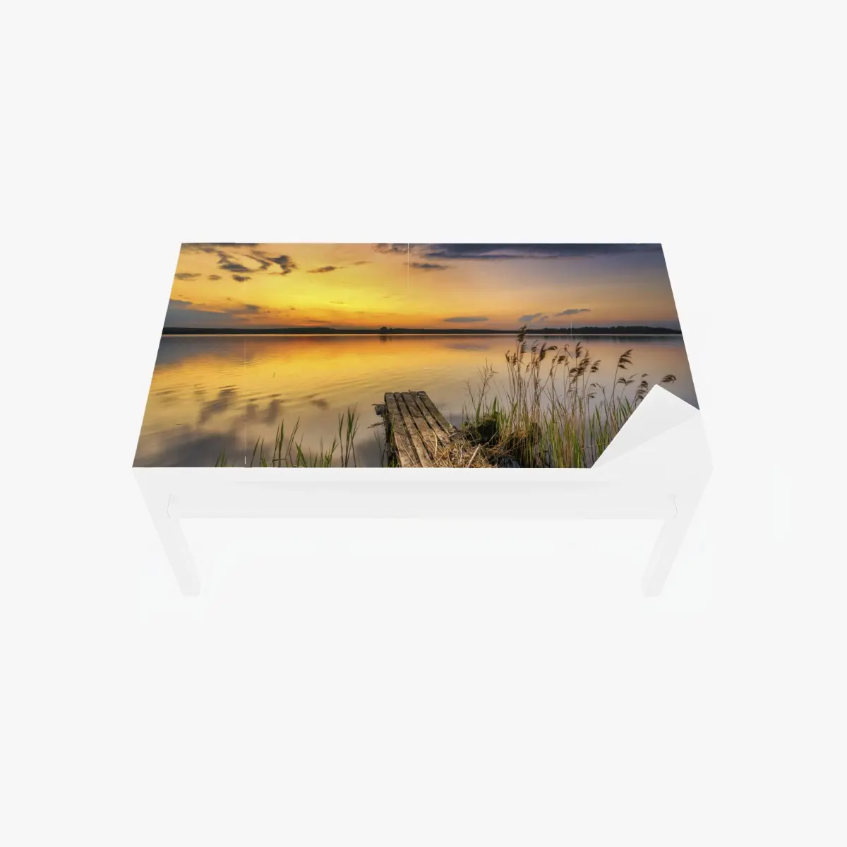Adesivo per tavolo e scrivania tramonto dorato sul lago • Wallissimo®