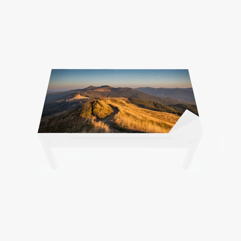 Adesivo per tavolo e scrivania sentiero dorato sulle colline al tramonto
