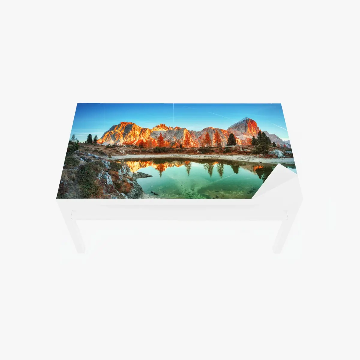 Adesivo per tavolo e scrivania tramonto sulle montagne con lago riflettente • Wallissimo® Adesivo per tavolo e scrivania tramonto sulle montagne con lago riflettente • Wallissimo®