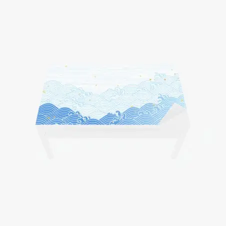 Adesivo per tavolo e scrivania motivo di onde stilizzate in blu con dettagli dorati • Wallissimo®