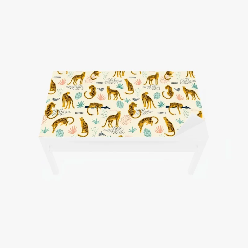 Adesivo per tavolo e scrivania ghepardi maculati su sfondo pastello