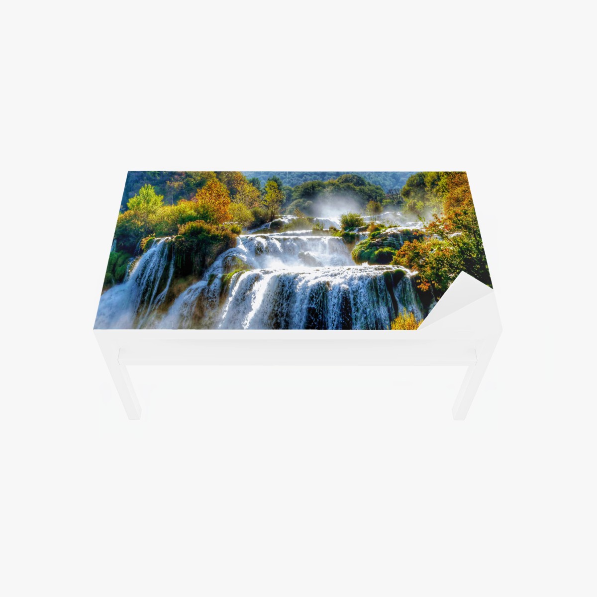 Adesivo per tavolo e scrivania cascata dorata nella foresta autunnale • Wallissimo®