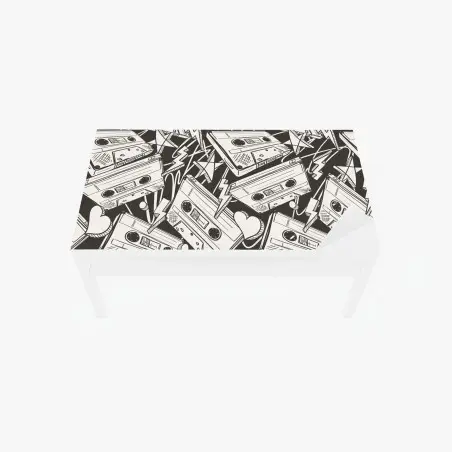 Adesivo per tavolo e scrivania motivo vintage di cassette audio • Wallissimo®