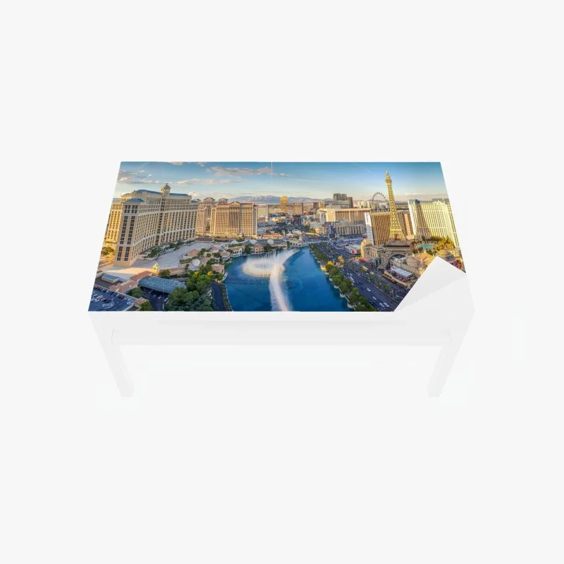 Adesivo per tavolo e scrivania panoramica di Las Vegas al tramonto con Torre Eiffel e fontane