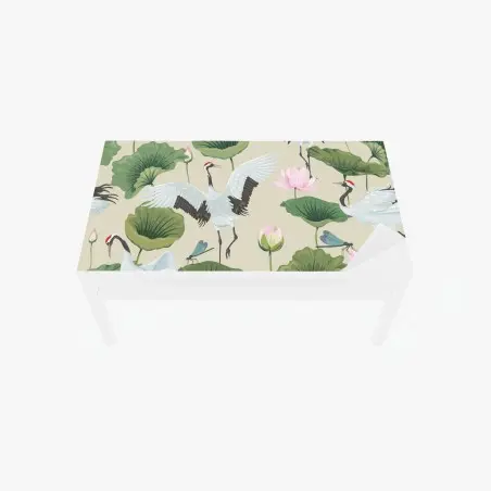 Adesivo per tavolo e scrivania danza delle gru e fiori di loto su sfondo beige • Wallissimo®