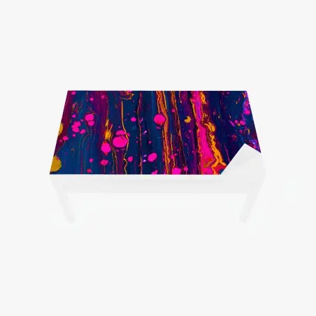 Adesivo per tavolo e scrivania marmo psichedelico fucsia su blu profondo • Wallissimo®